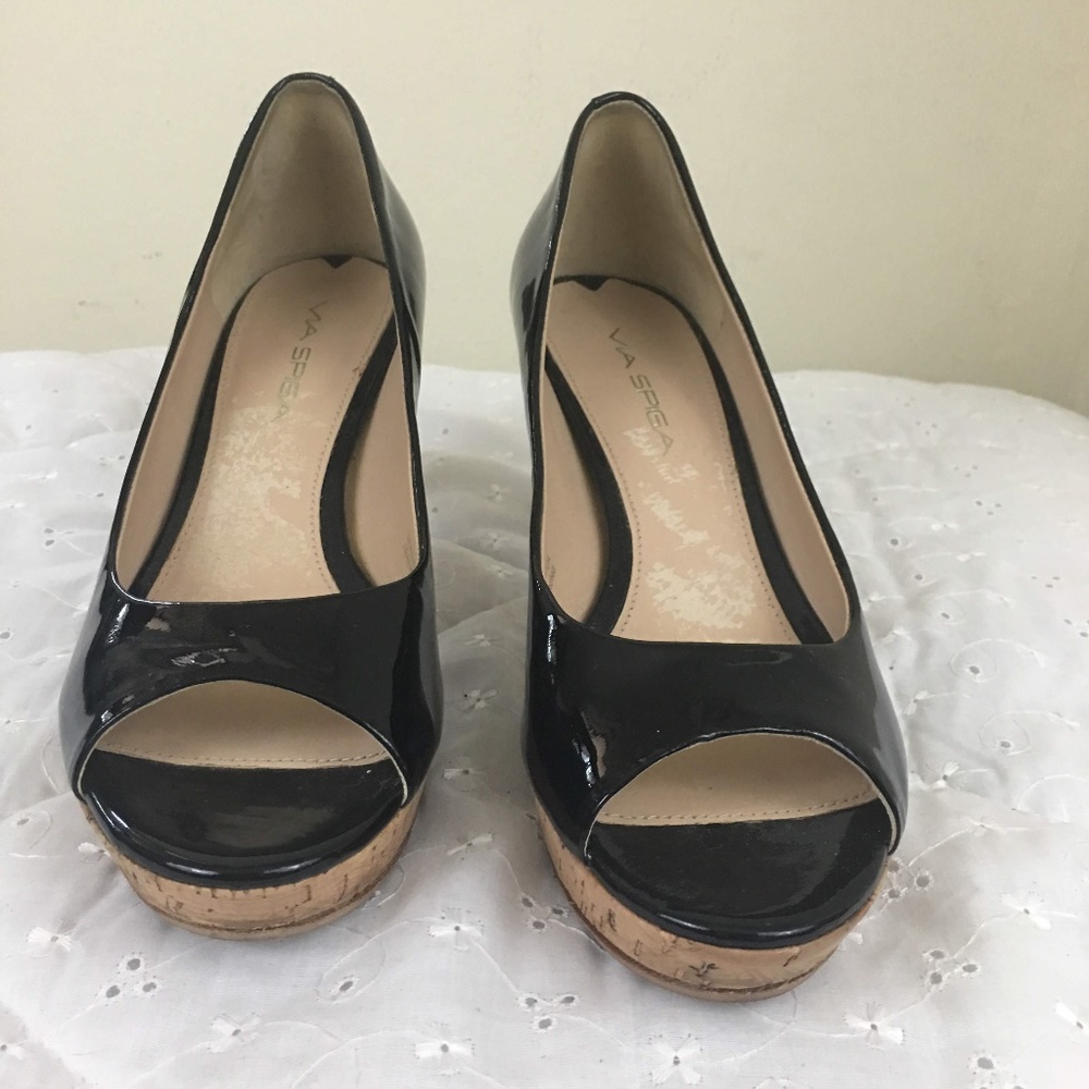 Via Spiga  peep toe platform  black size 6M